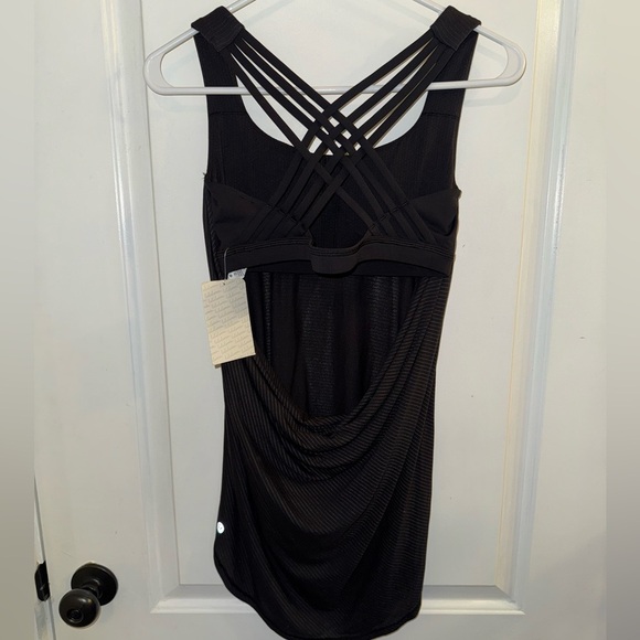 Lululemon Wild Tank 2 in 1 Built in Bra Tank Black NEW WITH TAG - Picture 3 of 15